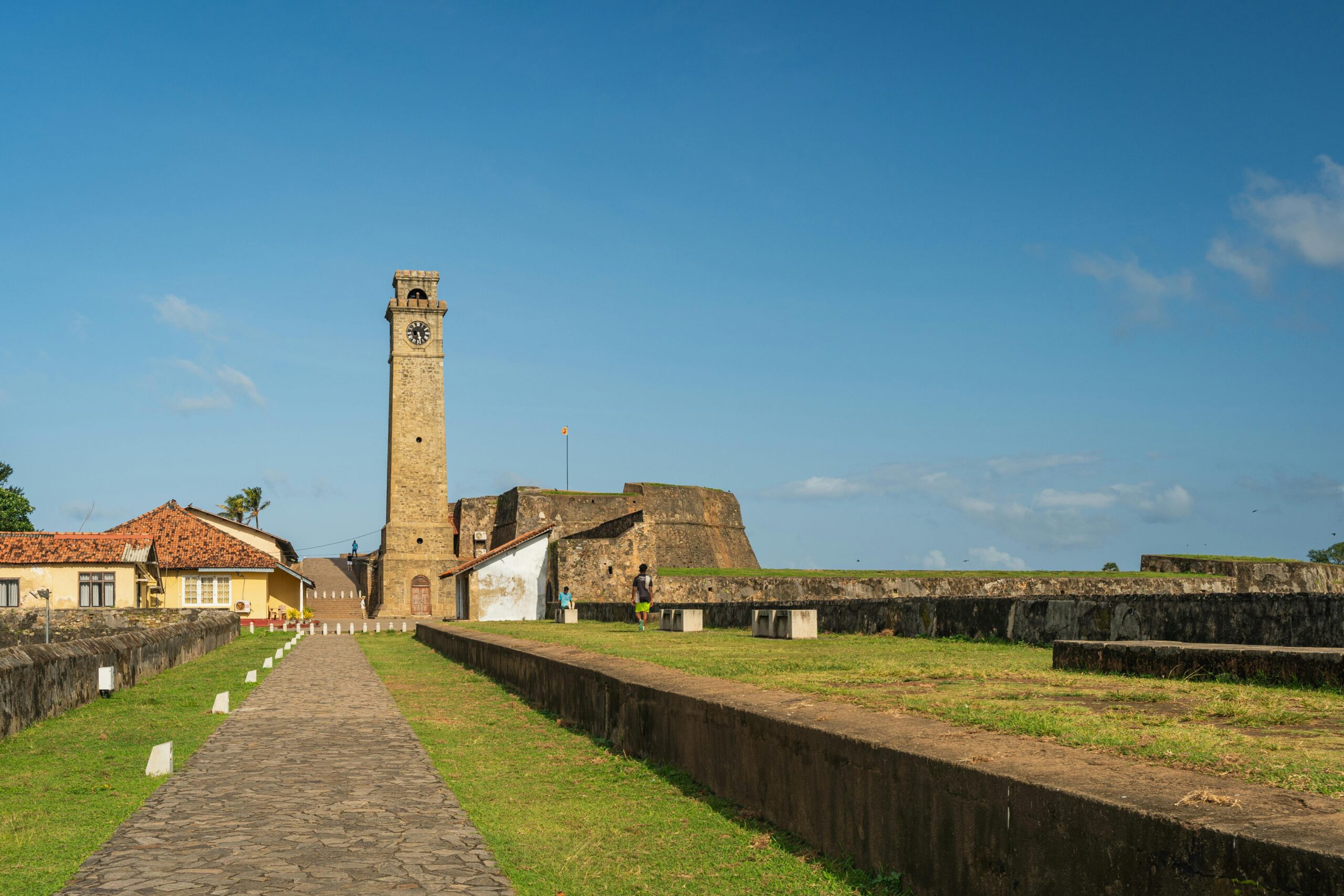destination-card-image